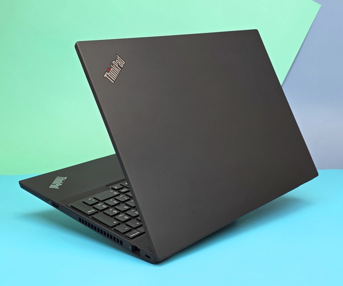 Laptop Lenovo ThinkPad T15 G2 i7 MX450 - realne zdjęcie produktu